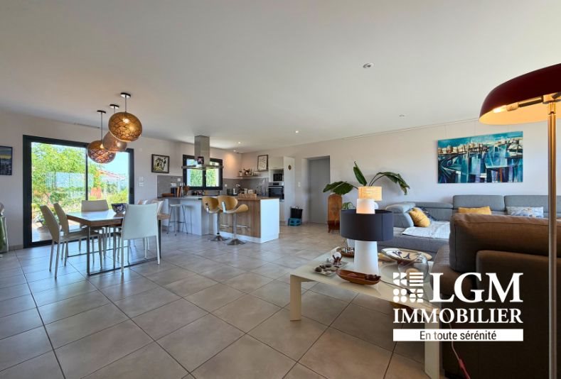 Maison à vendre, 134m², La Ville-Dieu-du-Temple