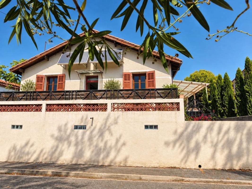Maison à vendre, 104m², Nîmes