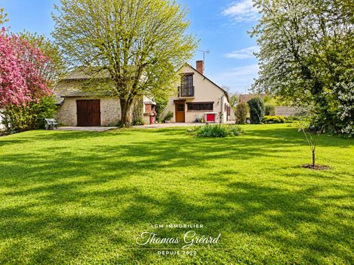 Maison 6 pièces 150 m² · à Moléans · 150 m² · 200 000 €