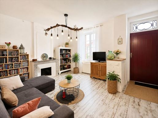 Maison 9 pièces 242 m² · à Marans · 242 m² · 315 000 €