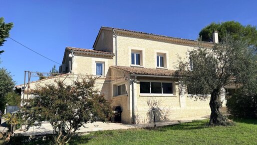 Maison 6 pièces 210 m² · à Alès · 210 m² · 499 000 €