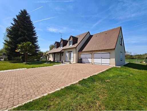 Maison 7 pièces 212 m² · à Châteaudun · 212 m² · 324 500 €