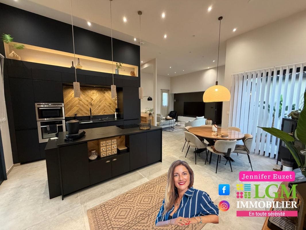 Maison à vendre, 142m², Sussargues