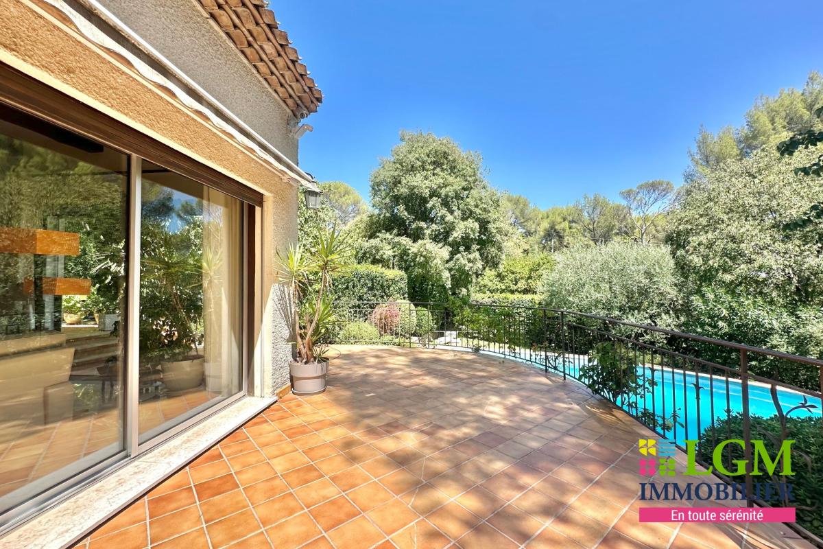 Maison à vendre, 245m², Nîmes