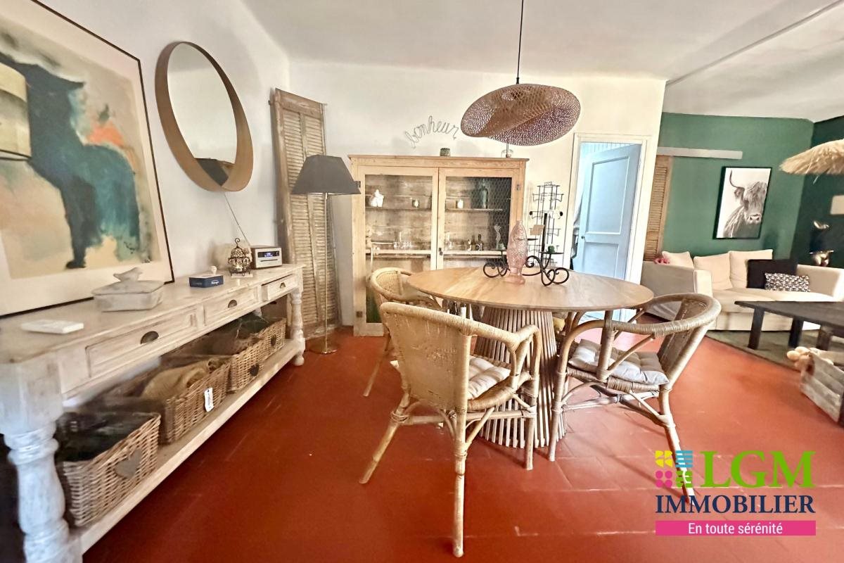 Appartement à vendre, 100m², Nîmes