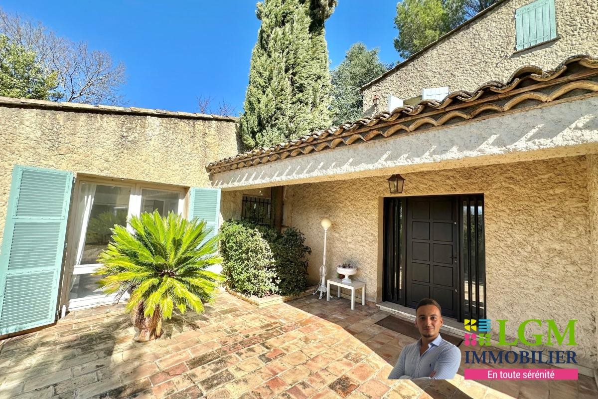 Maison à vendre, 226m², Nîmes