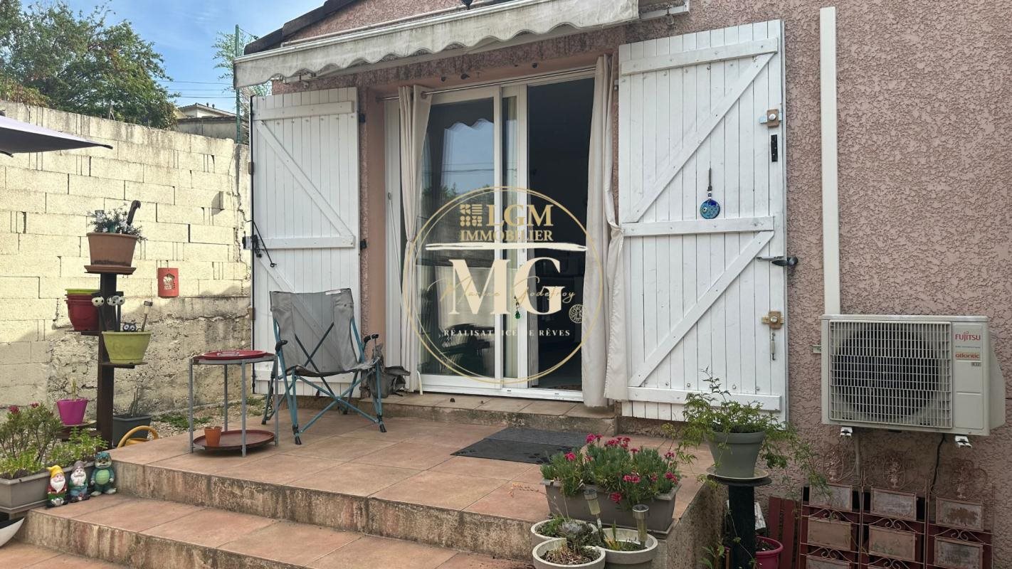 Maison à vendre, 209m², Saint-Julien-les-Rosiers
