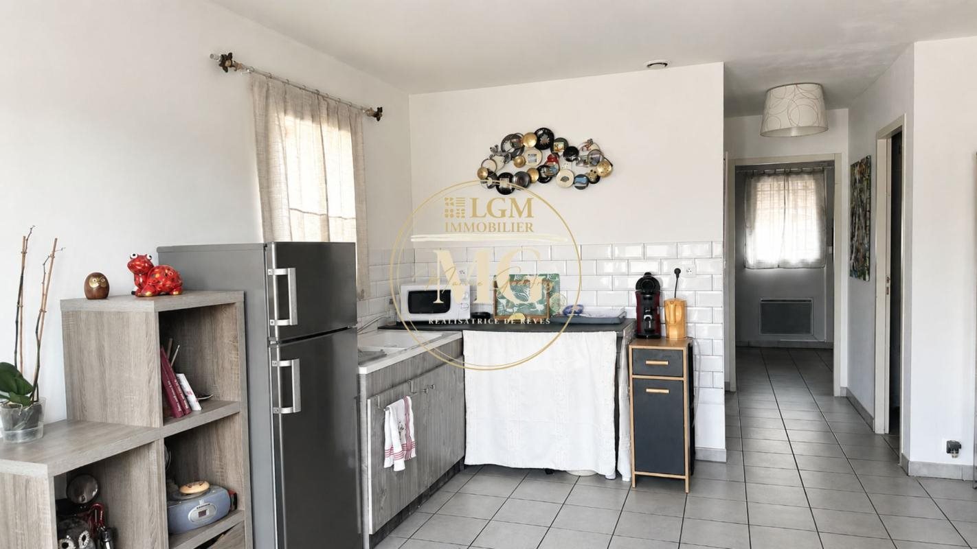 Maison à vendre, 209m², Saint-Julien-les-Rosiers