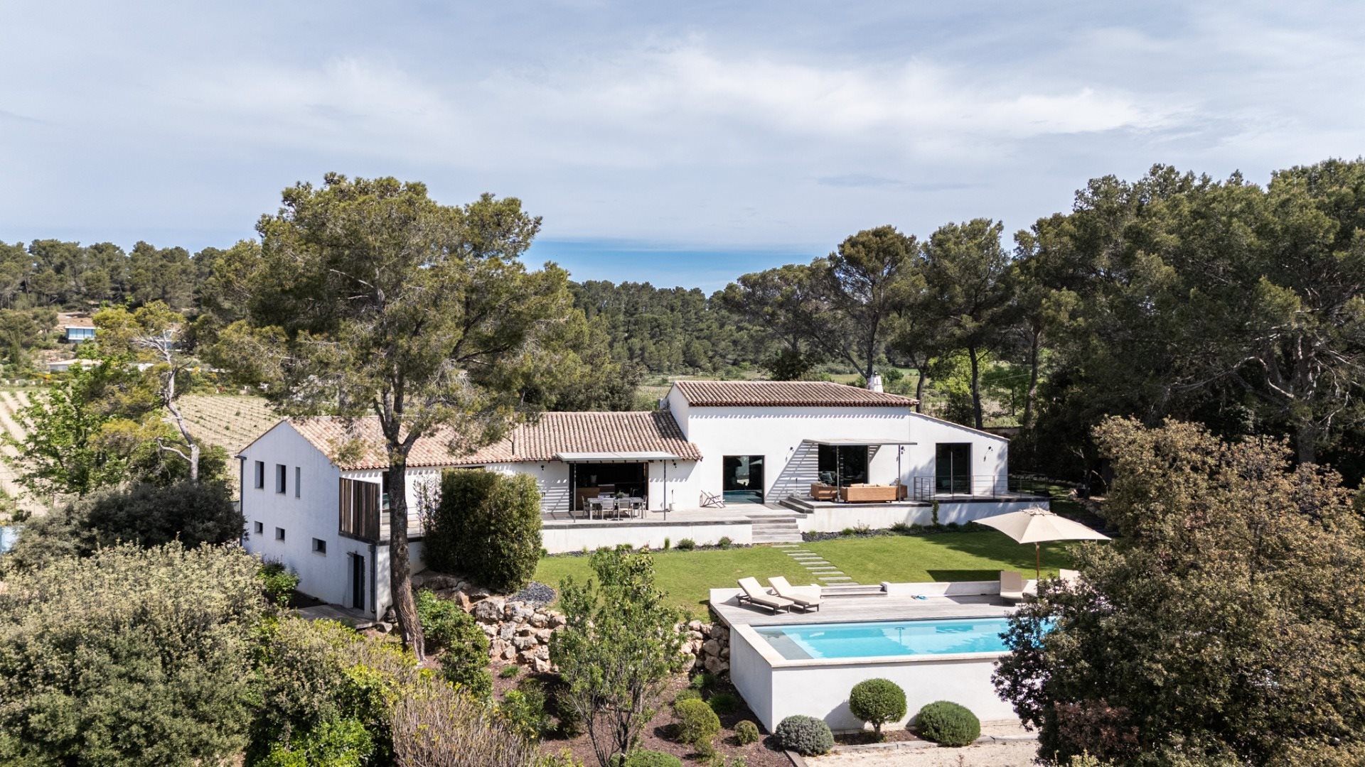 Maison à vendre, 342m², Saint-Marc-Jaumegarde