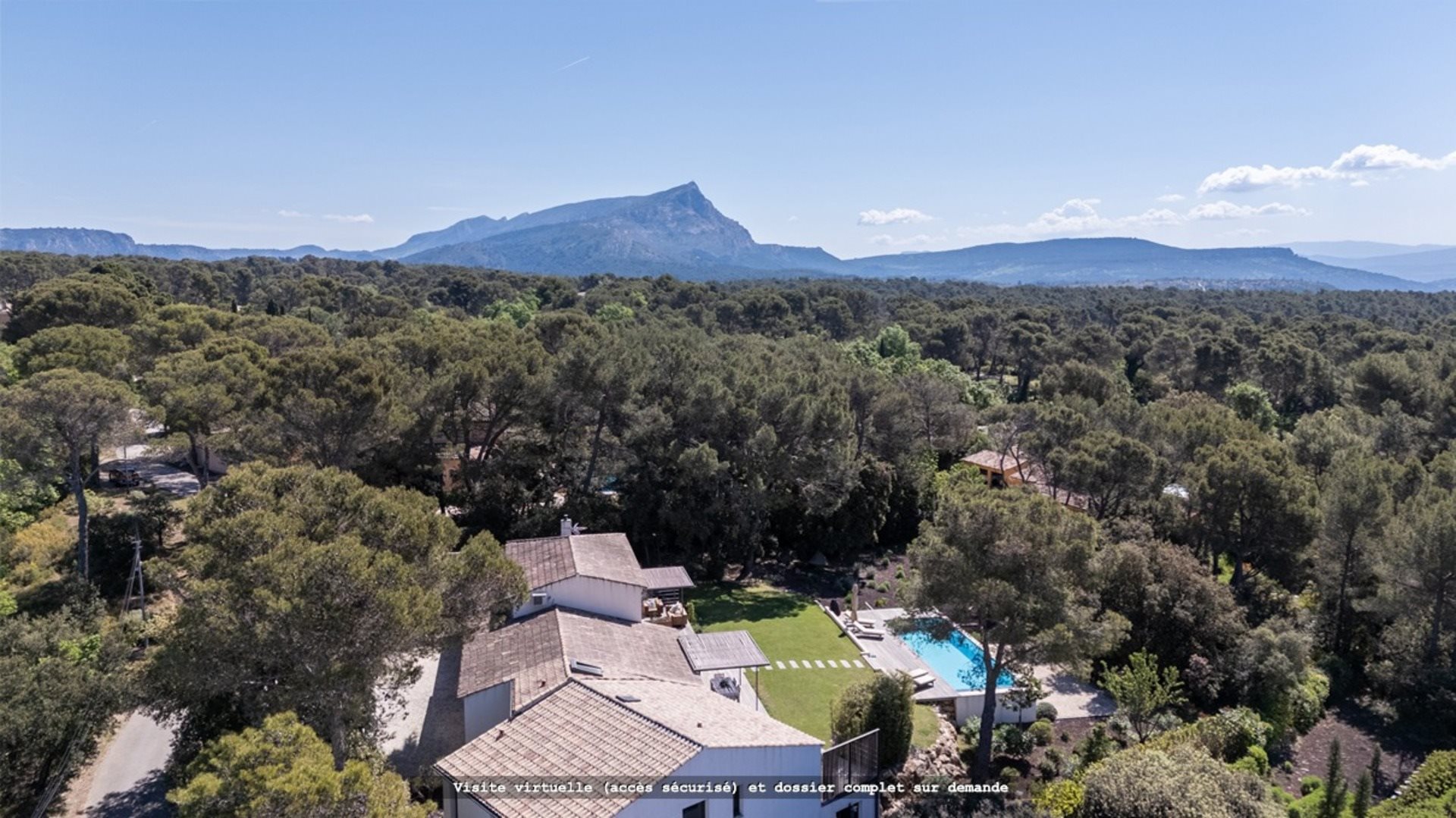 Maison à vendre, 342m², Saint-Marc-Jaumegarde
