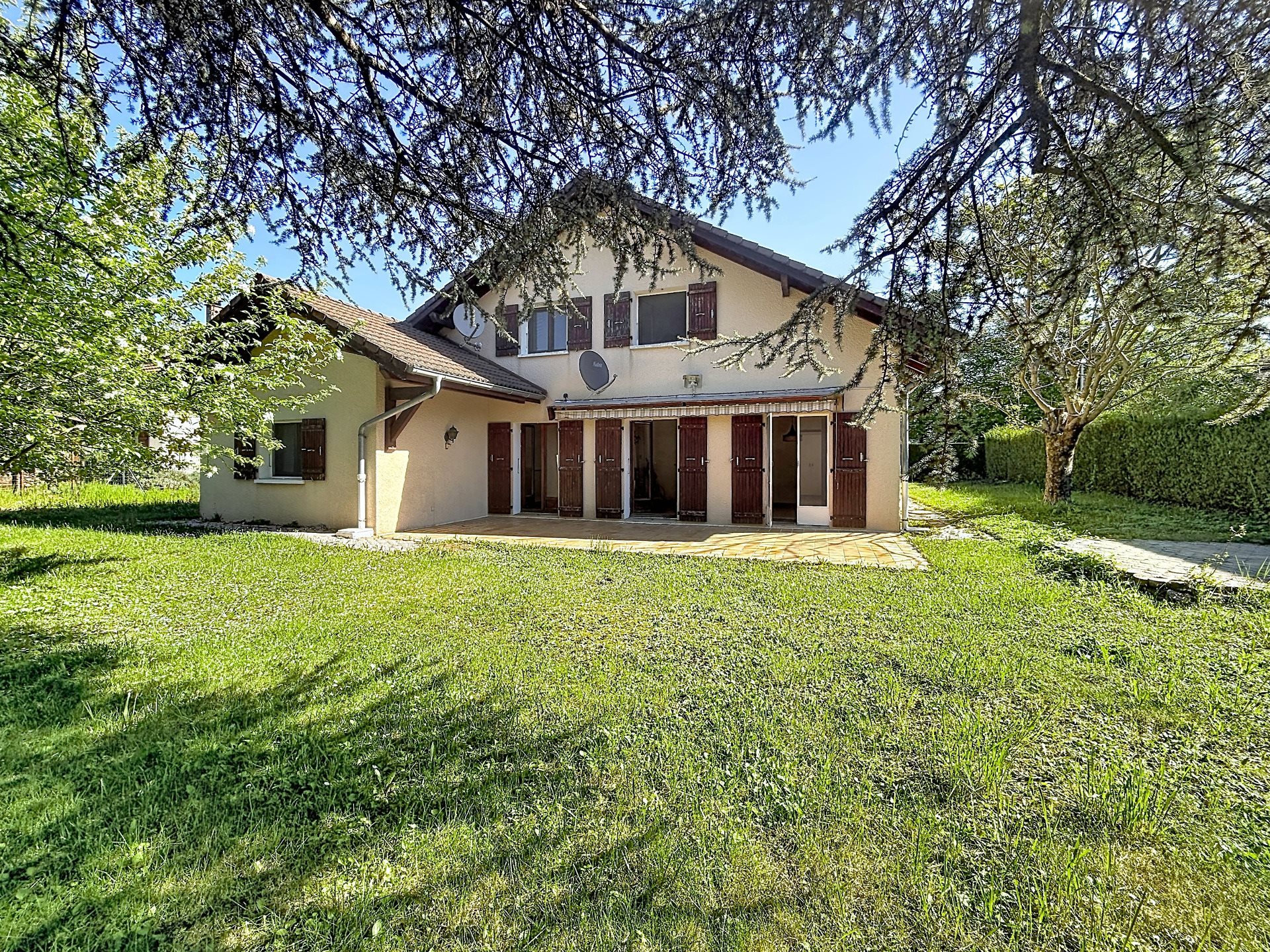 Maison à vendre, 144m², Saint-Genis-Pouilly