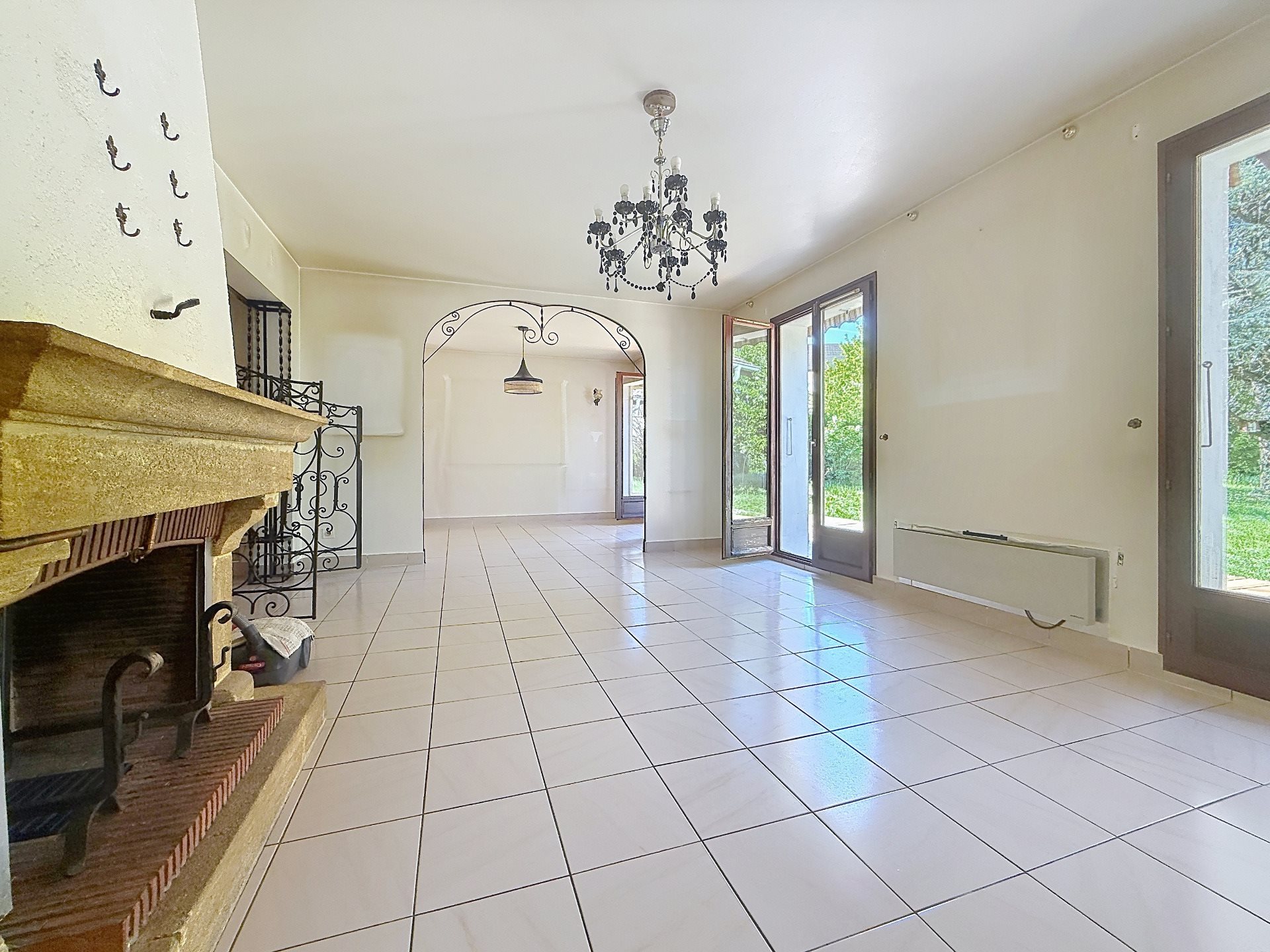 Maison à vendre, 144m², Saint-Genis-Pouilly