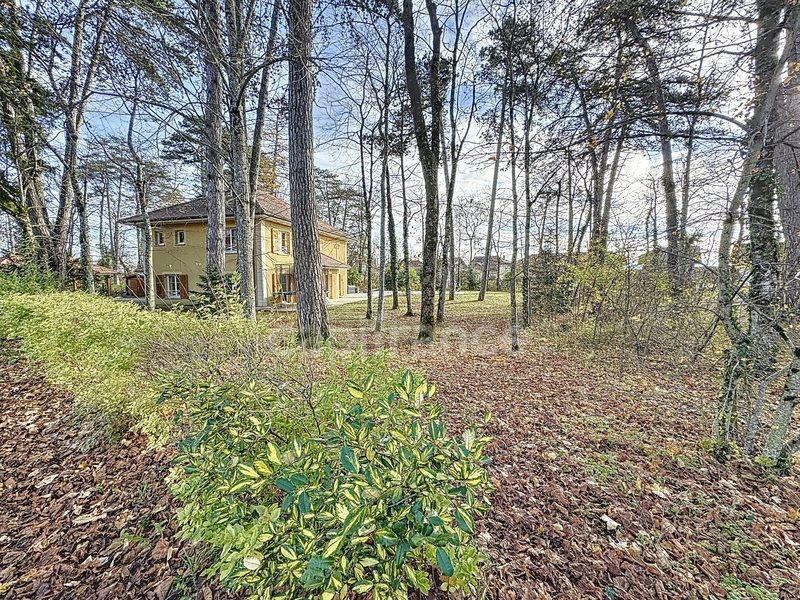Maison à vendre, 240m², Gex