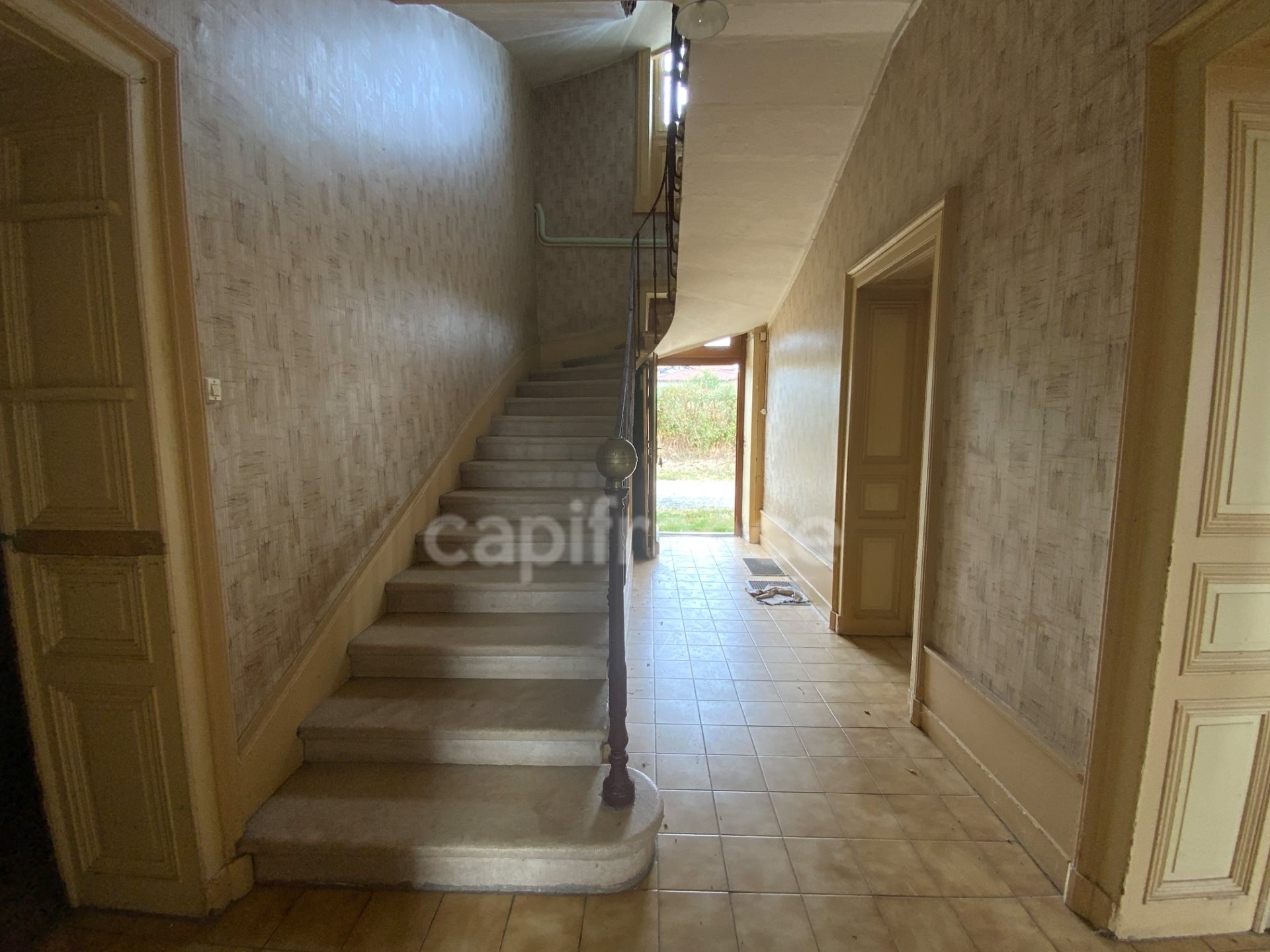 Maison à vendre, 180m², Saint-Forgeux-Lespinasse