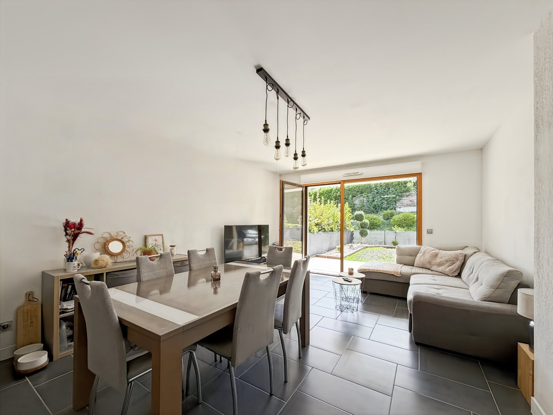 Appartement à vendre, 53m², Cessy