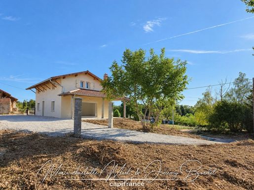 Maison 5 pièces 132 m² · à Romenay · 132 m² · 239 000 €