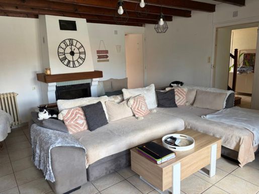 Maison 10 pièces 175 m² · à Sainte-Gemme-la-Plaine · 175 m² · 177 000 €