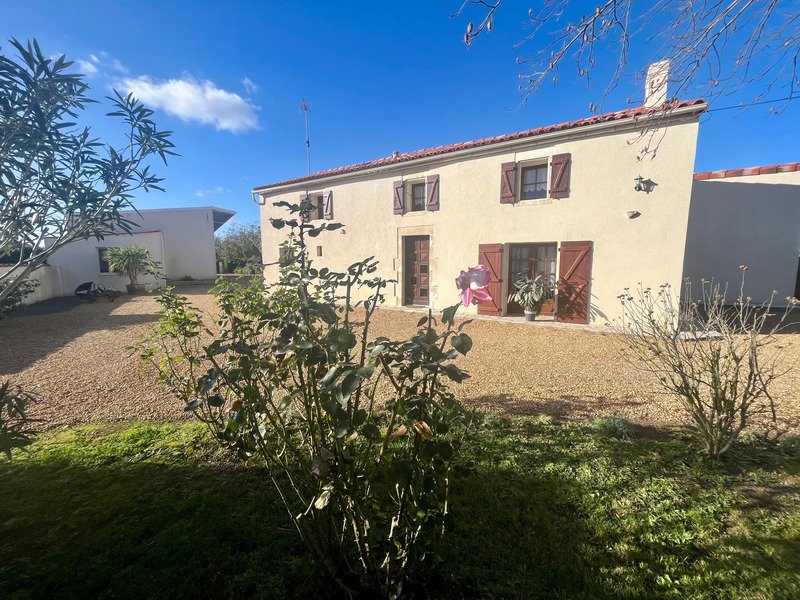 Maison à vendre, 169m², Nalliers