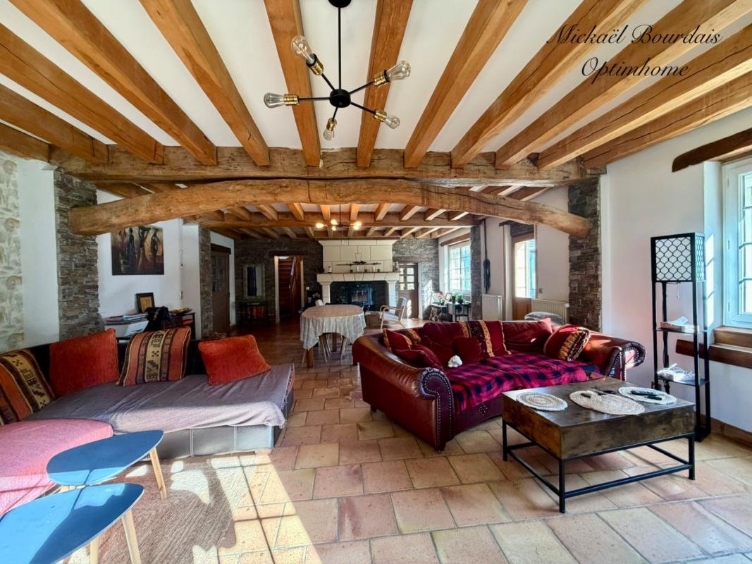 Maison à vendre, 251m², Sarcé