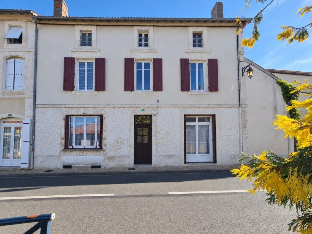 Maison à vendre, 226m², Saint-Laurent-de-Céris