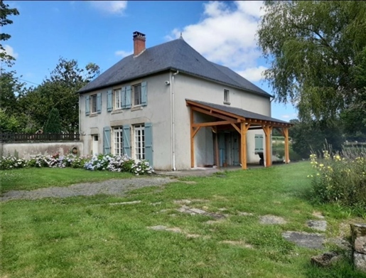 Maison 6 pièces 121 m² · à Fleurat · 121 m² · 148 500 €