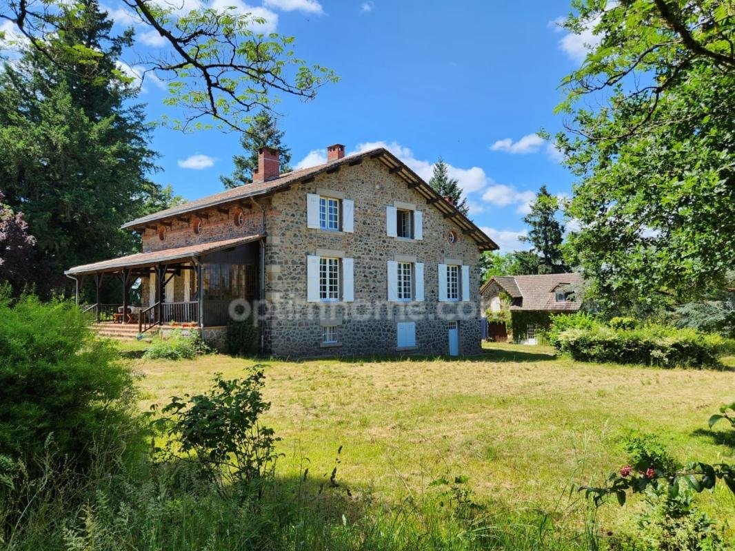 Maison à vendre, 231m², Chabanais