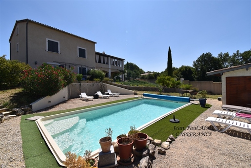 Appartement 6 pièces 210 m² · à Barjac · 210 m² · 695 000 €