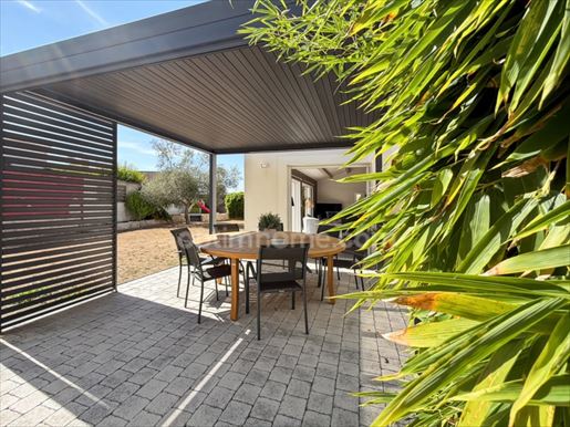 Maison 4 pièces 128 m² · à Longèves · 128 m² · 395 000 €