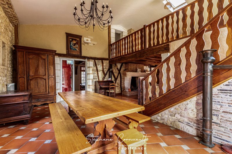 Maison à vendre, 251m², Saint-Front-de-Pradoux