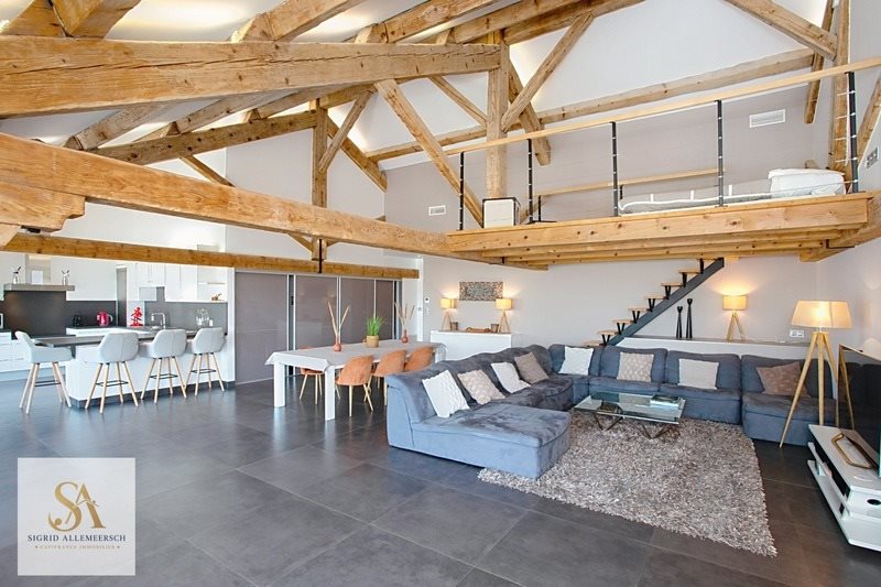 Exceptional estate spanning nearly 16 hectares on the riverbank - Vue 3