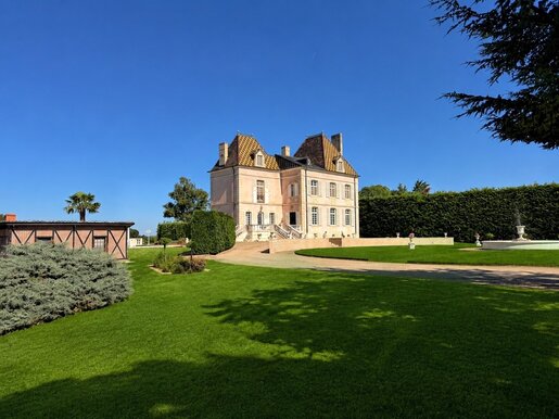 Maison 10 pièces 343 m² · à Saint-Jean-sur-Reyssouze · 343 m² · 2 799 000 €