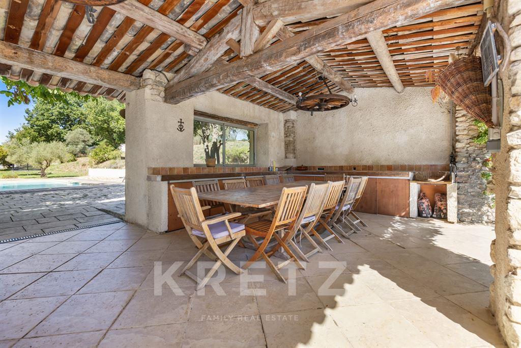 Maison à vendre, 650m², Pierrevert