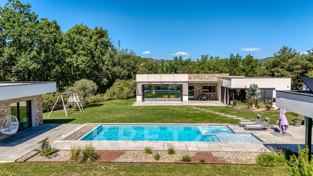Maison à vendre, 300m², Gréoux-les-Bains