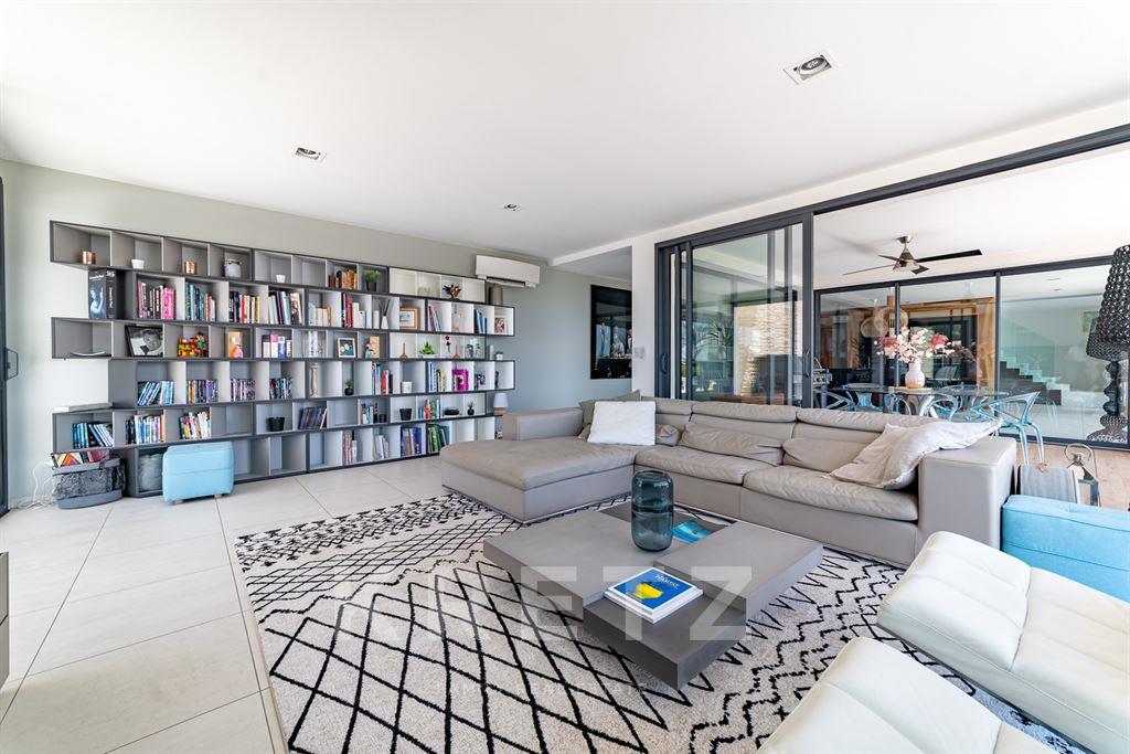 Maison à vendre, 250m², Saint-Laurent-des-Arbres