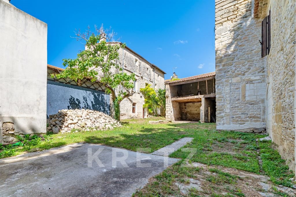 Maison à vendre, 650m², Bernis