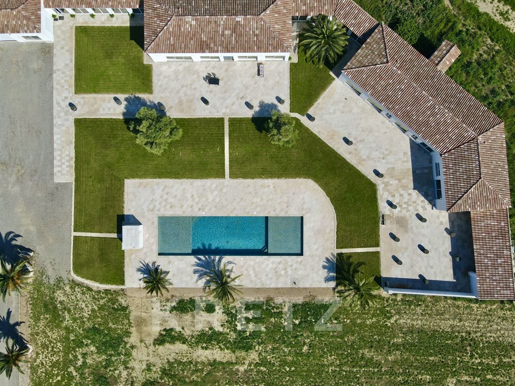 Maison à vendre, 2000m², Aigues-Mortes