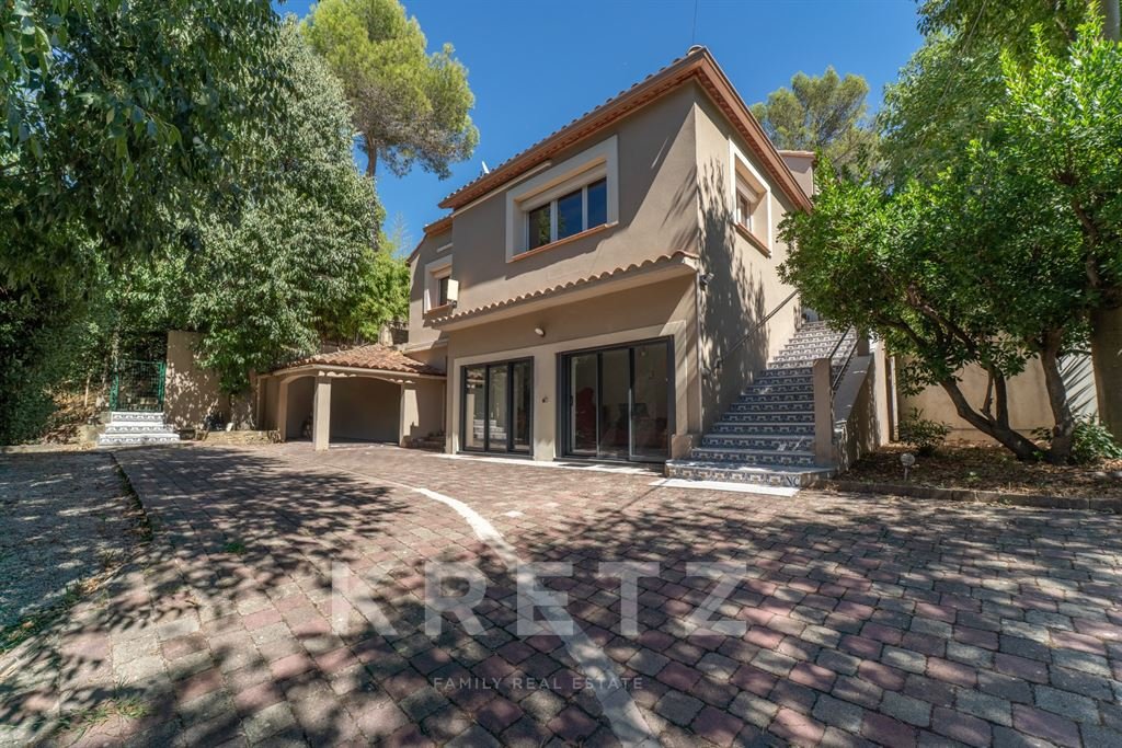 Maison à vendre, 278m², Nîmes