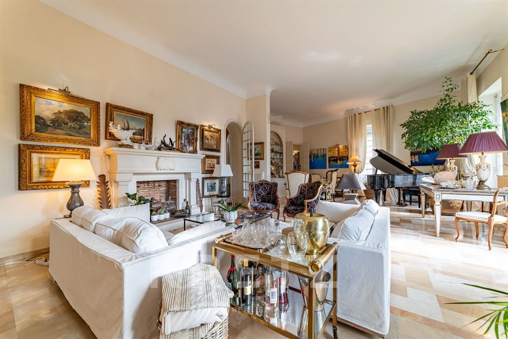 Appartement à vendre, 283m², Nîmes