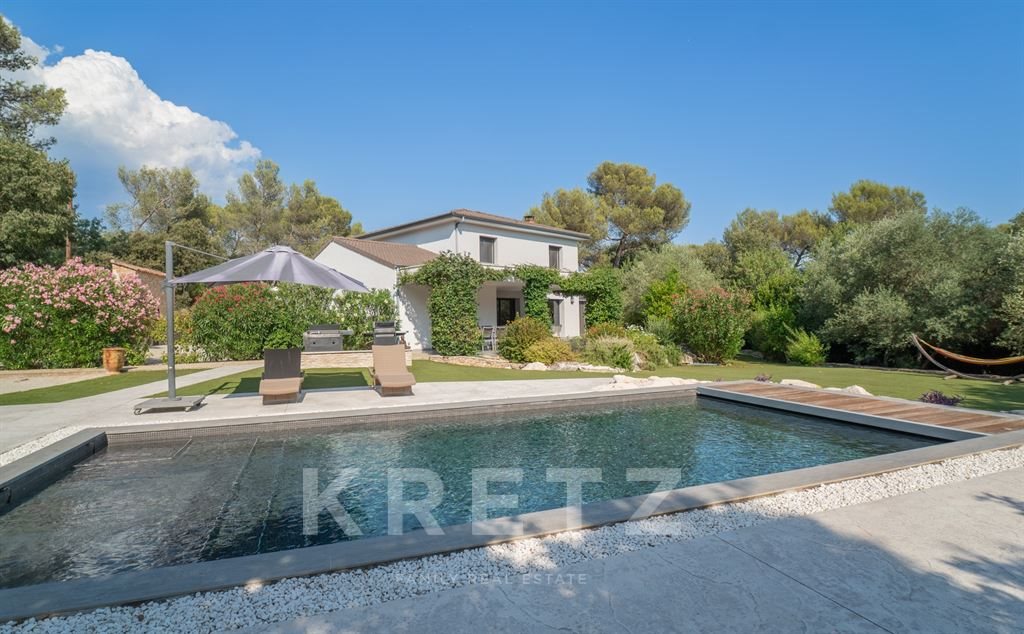 Maison à vendre, 185m², Nîmes