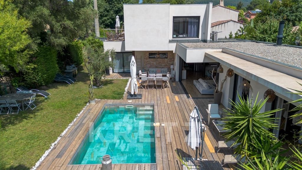 Maison à vendre, 233m², Cassis