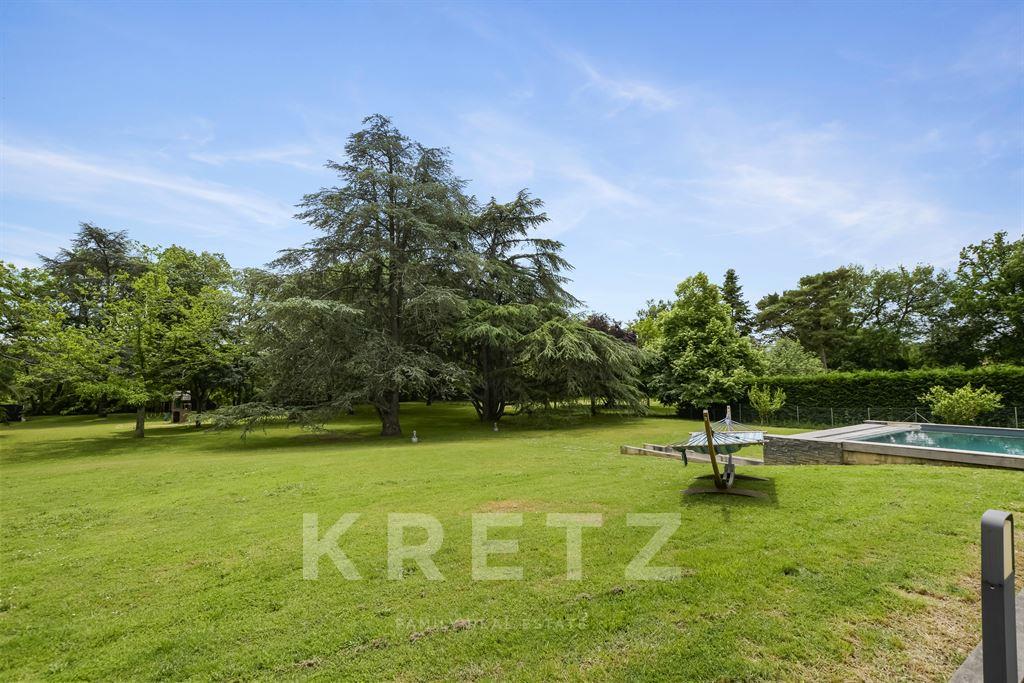Off Market ! Architect-designed villa on the banks of the Garonne near Toulouse – pohled 2