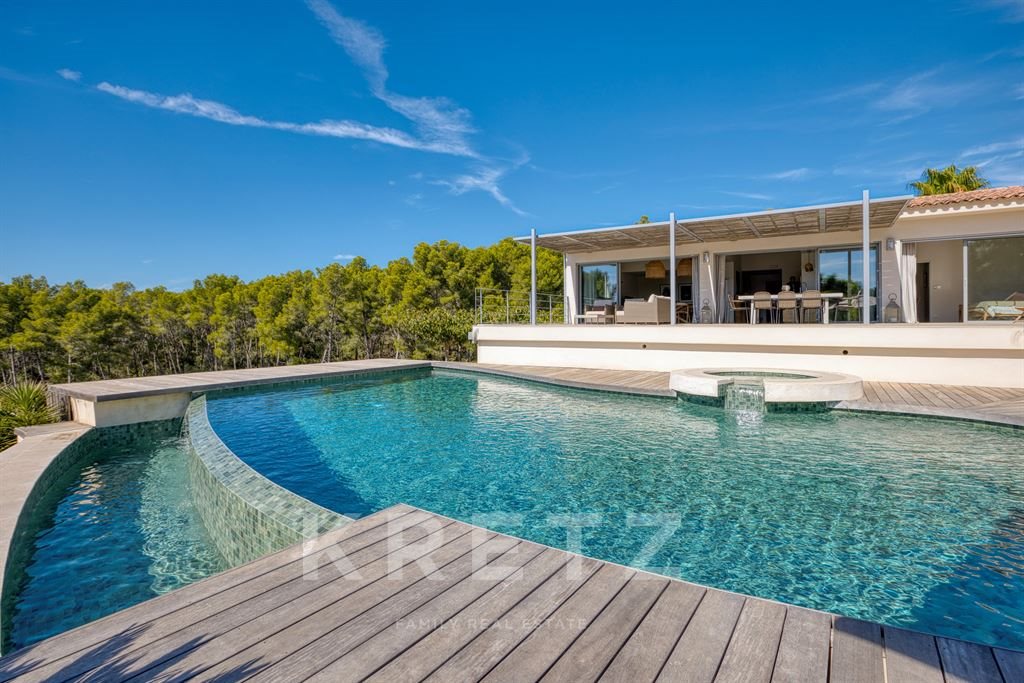 Maison à vendre, 215m², Saint-Cyr-sur-Mer