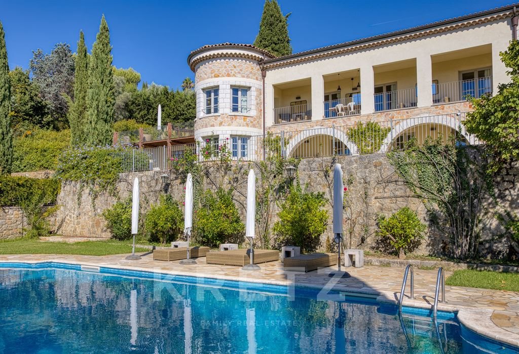 Maison à vendre, 389m², Grasse