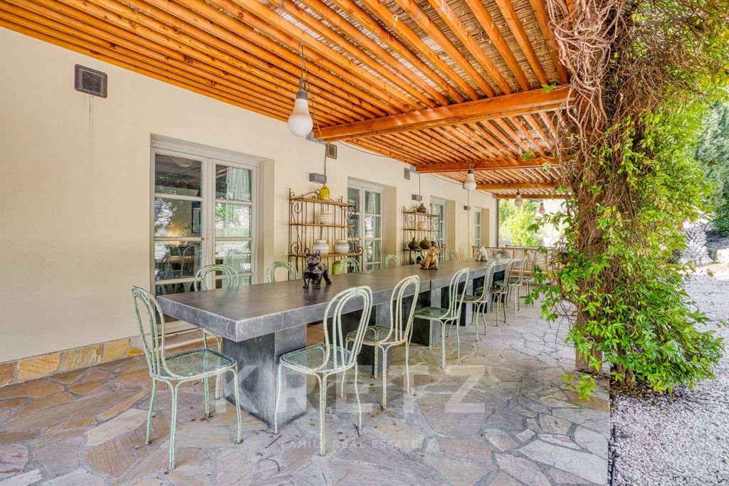 Maison à vendre, 389m², Grasse