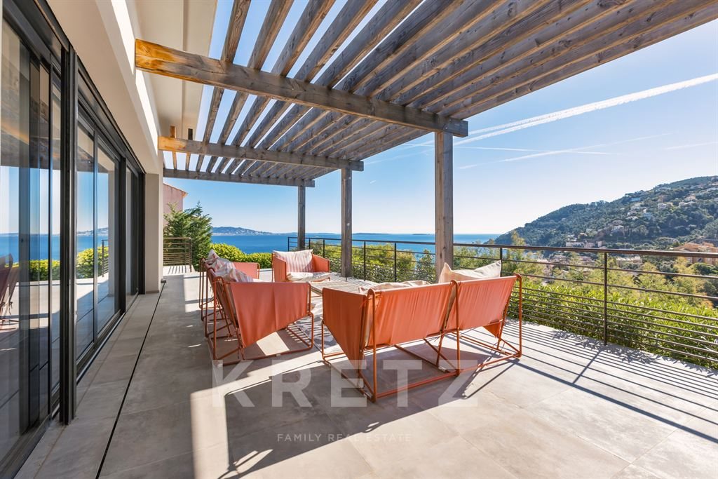 Maison à vendre, 240m², Théoule-sur-Mer
