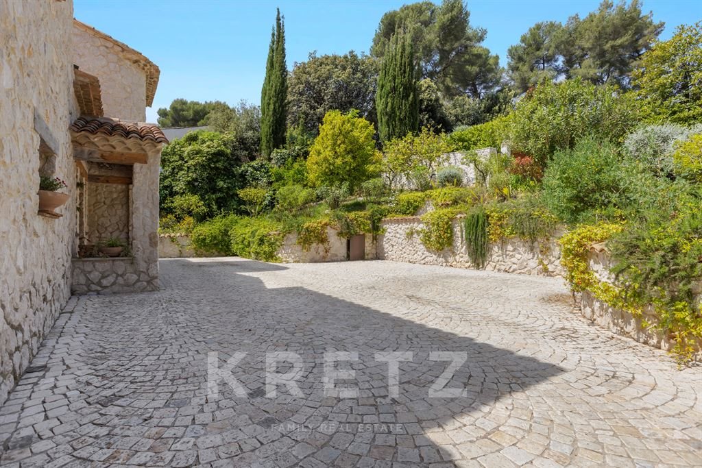 Maison à vendre, 300m², Saint-Paul-de-Vence