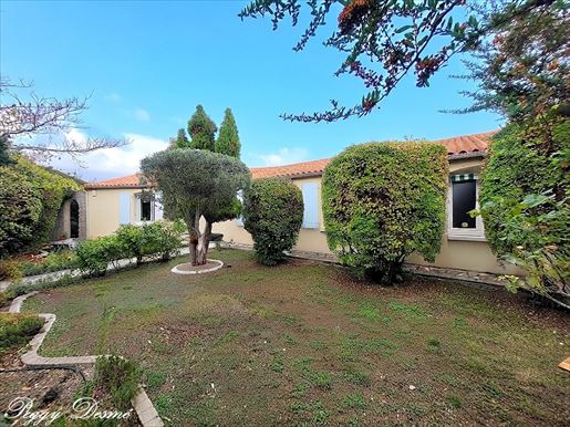 7 pièces 144 m² · à Périgny · 144 m² · 655 000 €