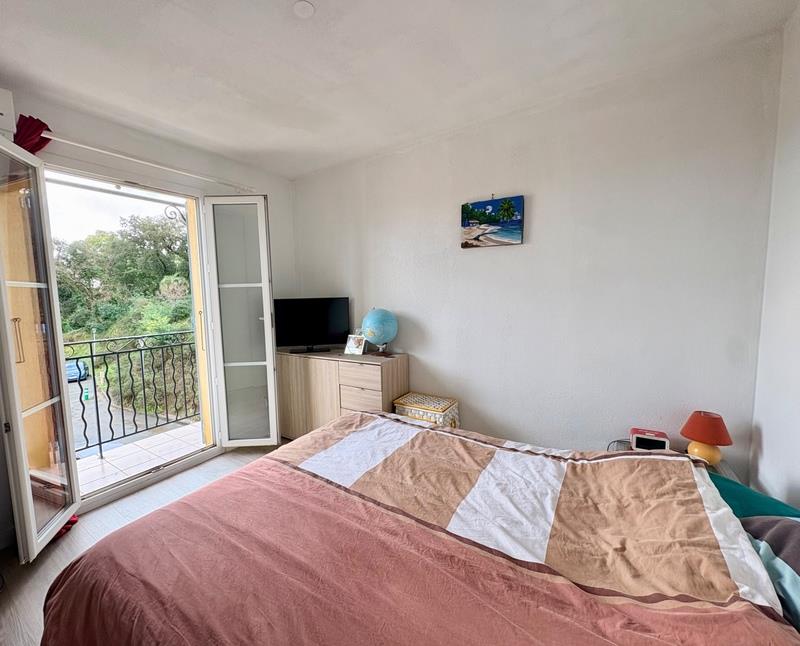 Appartement à vendre, 66m², Cogolin