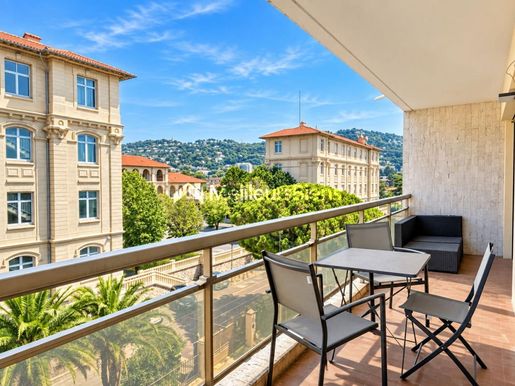 Appartement 2 pièces 48 m² · à Cannes · 48 m² · 258 000 €