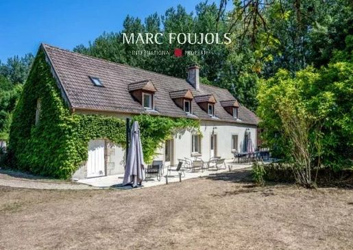 Maison 10 pièces 400 m² · à La Charité-sur-Loire · 400 m² · 895 000 €